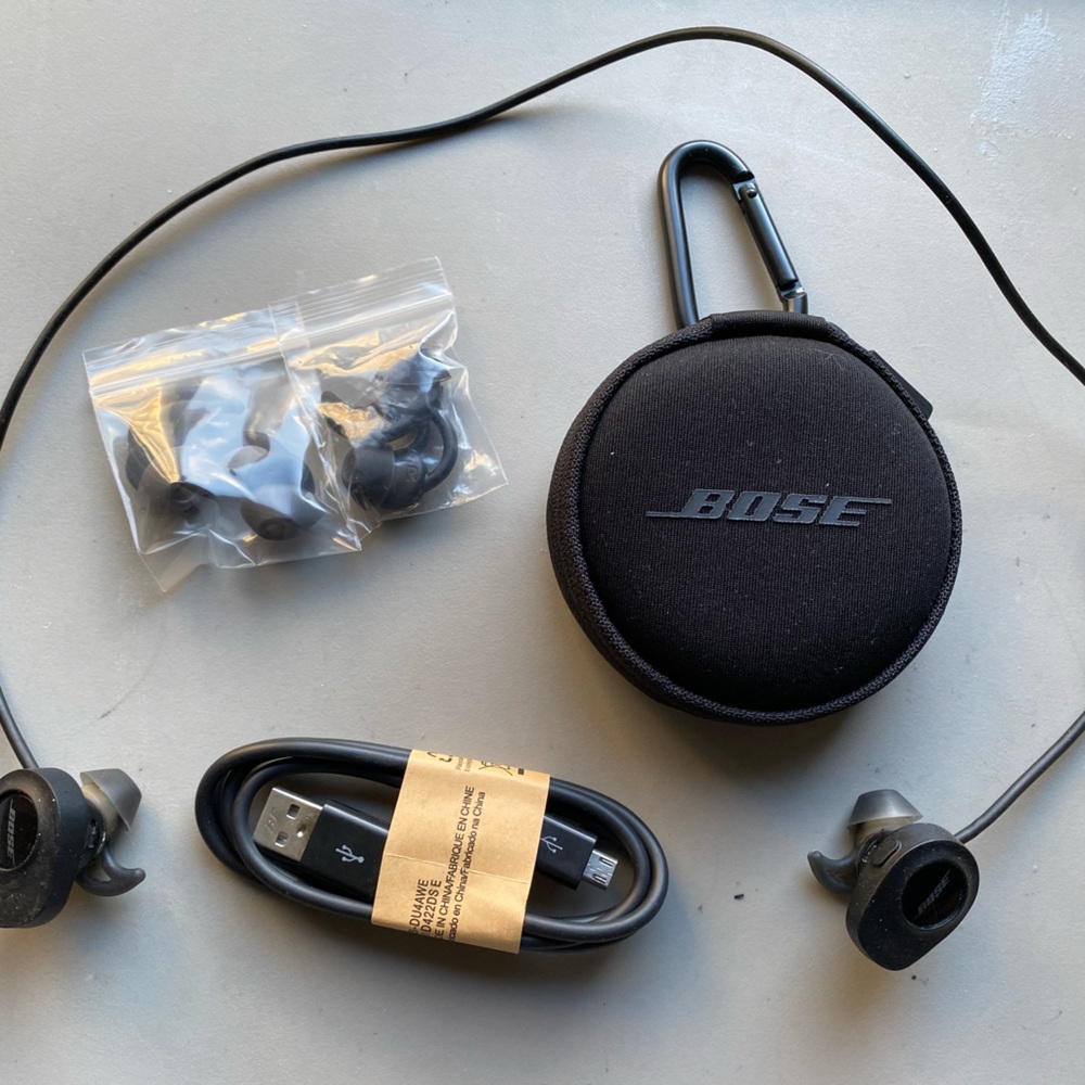 Bose Soundsport Wireless Headphones (Read)